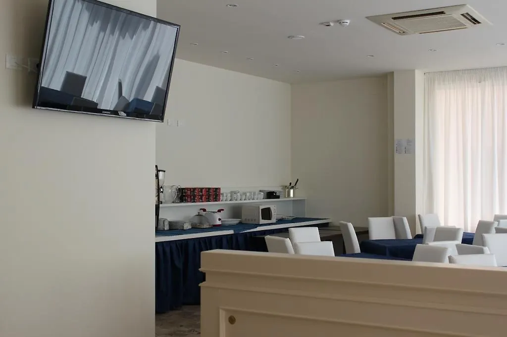 码头酒店 里米尼 酒店